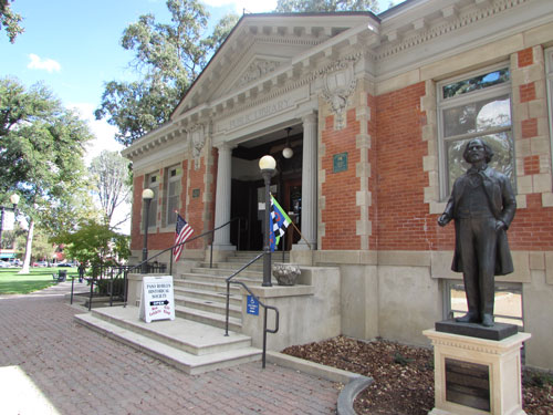 Carnegie-Library
